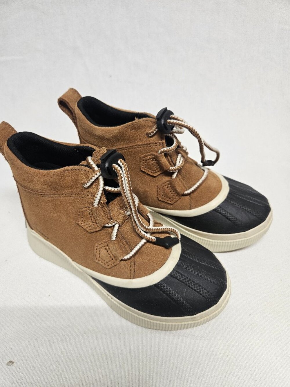 Sorel Kids Waterproof Duck Boot Size 3 Tan Suede Black Rubber Bungee Lace